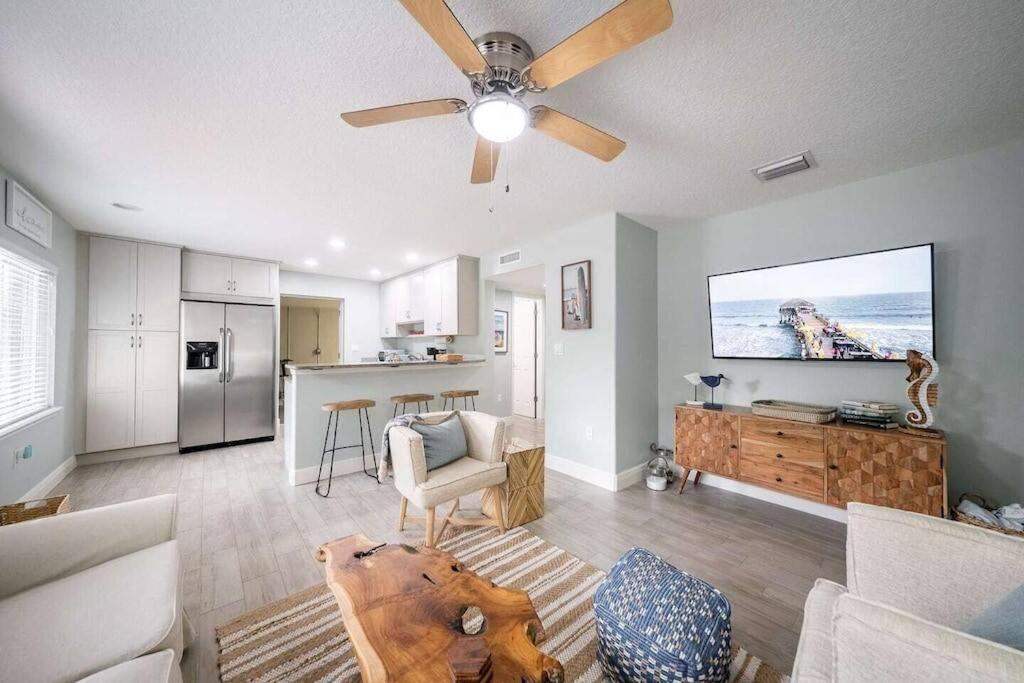 Beach House W/Putting Green/Game Rm/Rooftop Deck Cocoa Beach Exteriör bild